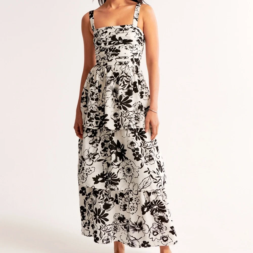 Abercrombie & Fitch black + white floral Emerson tiered maxi dress